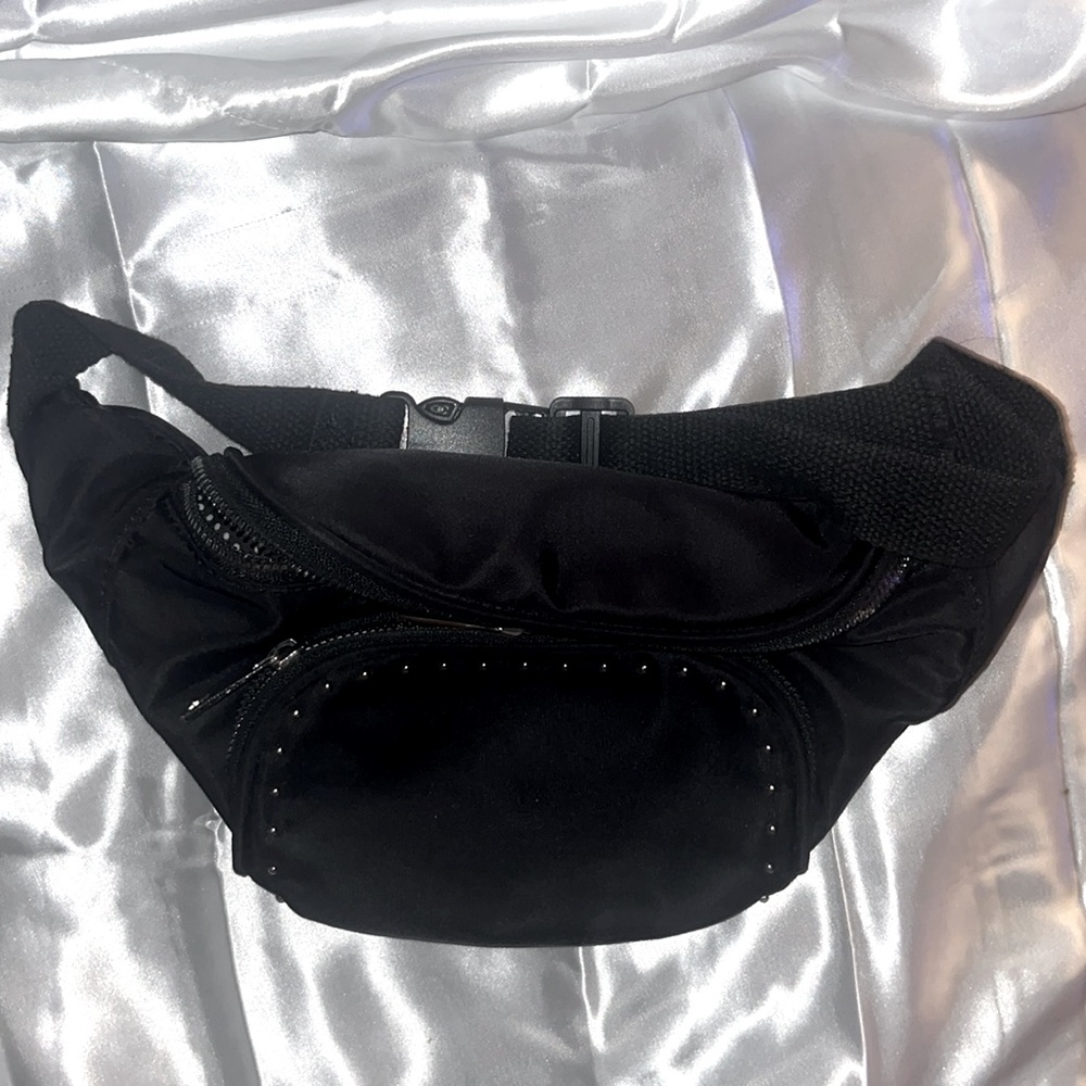 Vera Bradley Black Belt Bag with Silver Details